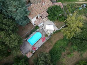 Maisons de vacances Snug holiday home in Duni re Sur Eyrieux with swimming pool : photos des chambres