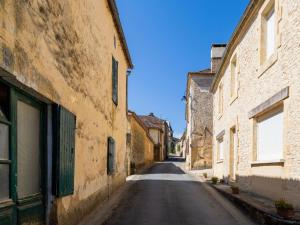 Maisons de vacances Stone Holiday Home with Private Pool near Les Eyzies : photos des chambres