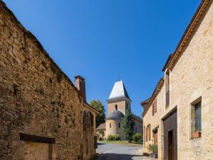Maisons de vacances Stone Holiday Home with Private Pool near Les Eyzies : photos des chambres