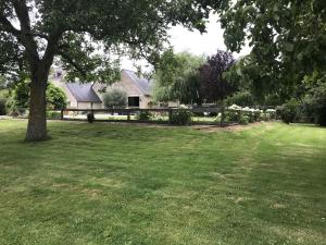 Maisons de vacances Former customs house with large garden and private pool 4 km from Chinon : photos des chambres