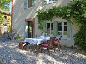 Villas Peaceful Villa Stay in Artigat : photos des chambres