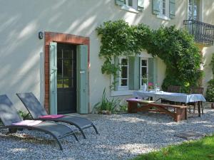 Villas Peaceful Villa Stay in Artigat : photos des chambres