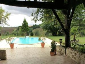 Maisons de vacances Lovely holiday home in Monfort with private pool : photos des chambres