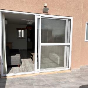 F6 Room 1, Private Room one small double bed shared bathroom in shared Flat