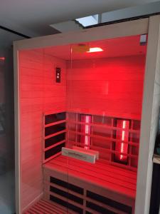 Gîte Ange ou Démon, jacuzzi, sauna, love room, location à la journée