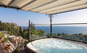 La Floresta Suite room in Belmond Grand Hotel Timeo