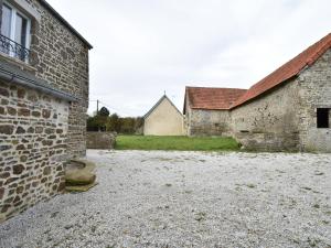 Maisons de vacances Beautifully refurbished authentic home in a quiet village bordering the coast : photos des chambres