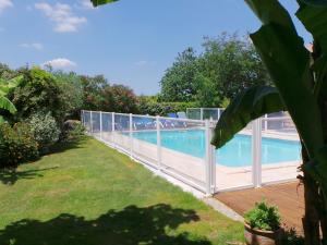 Cottage in Aquitaine with Bubble Bath