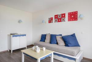 Face à la marina belle maison pour 6