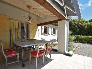 Villas Villa with heated pool and hot tub : photos des chambres