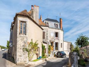 Maisons de vacances Alluring mansion in Liglet with private heated pool : photos des chambres