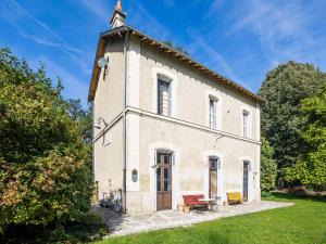 Maisons de vacances Alluring mansion in Liglet with private heated pool : photos des chambres
