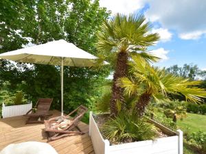 Maisons de vacances Stunning Holiday Home in Quin Villa near Beach : photos des chambres