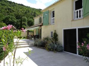 Villas Attractive villa in La Tour sur Orb with pool : photos des chambres