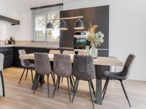 Holiday Home in De Koog near Forest