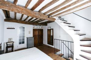 Maisons de vacances Valbonne Village House With AC & Sunny Roof Terrace : photos des chambres