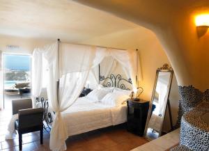 Suites of the Gods Cave Spa Hotel Santorini Greece