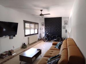 Villa con piscina a un paso de la playa