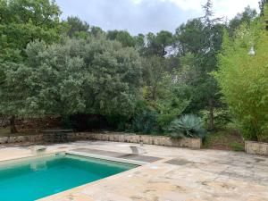 Villas Propriete : 300 M² + (25 M² d'annexe / Pool House) sur 5 ha boise a 10' d'Aix en Provence : photos des chambres