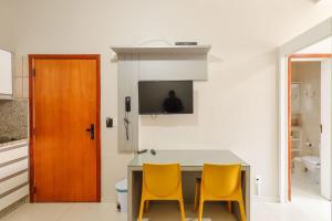 Vista para o mar e piscina - UW01F