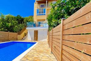 Villa Dinos by PosarelliVillas