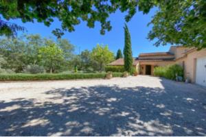 Maisons de vacances Spacious House With Wi Fi And Swimming Pool : photos des chambres