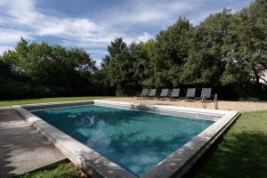 Appartements Private furnished apartment with all comfort with a garden & swimming pool : photos des chambres