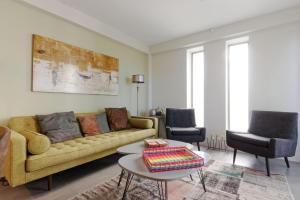 Appartements Private furnished apartment with all comfort in a green space with pool : photos des chambres