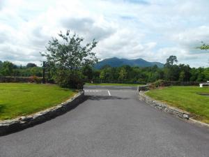 No 1 Killarney Holiday Village Vacation Home