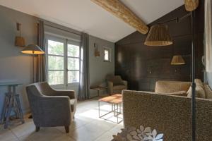 Appartements Private furnished apartment with all comfort a garden & a swimming pool : photos des chambres