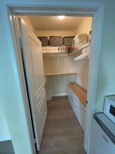 Resort like stay in a lovely room near UCI