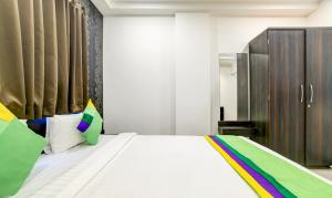 Treebo Grand Euro Pipliyahana Square