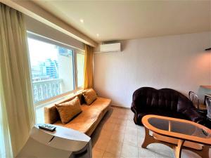 Miramar Front Beach Self Catering Apartments