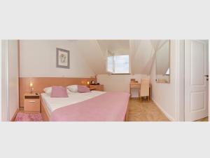 Apartment & Rooms Ivušić