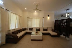 Ghughuti Baasa Home Stay, Dehradun