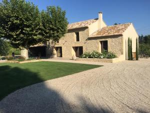 Villas MAS DE CHARME EN PROVENCE : photos des chambres