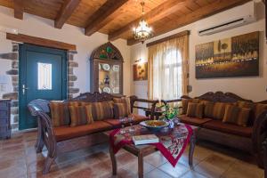 Villa Antina by PosarelliVillas