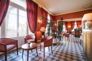 Hotels Montdidier Hotel : photos des chambres