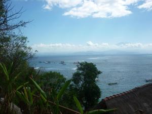 Song Lambung Beach Huts