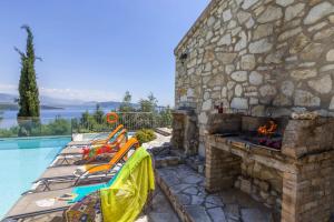 Scirocco & Folitsa Villas