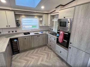 Blue Bell Lodge with Hot Tub Malton