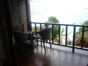 Song Lambung Beach Huts