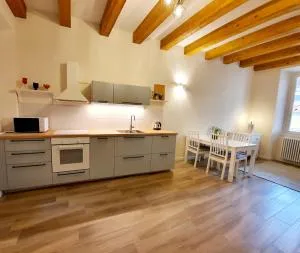 RESIDENZA LA RUGA Matilde & Eleonora Apartments Lake - بالانزا