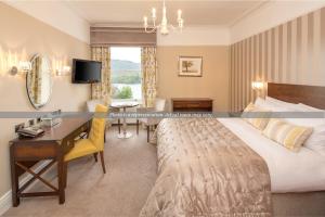 Cosy Lake View room in Laura Ashley The Belsfield