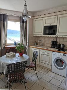Appartements la baie des voiles ,vue lac d'Annecy ,plage privee : photos des chambres