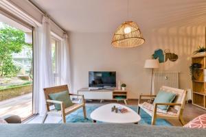 Appartements Apartment with furnished terrace close to the historic center of the city : photos des chambres