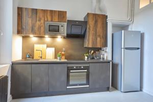 Beautiful Art Lovers Apartment