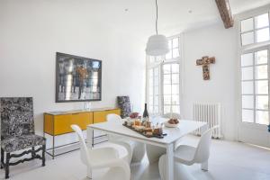 Appartements Beautiful Art Lovers Apartment : photos des chambres