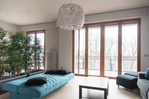 YouHosty - Inganni 74