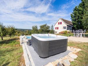 Serene Stay in Thédirac Hills